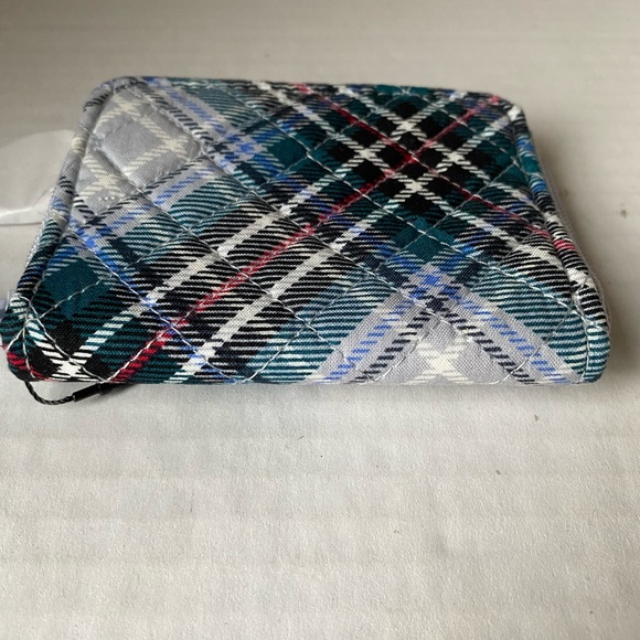Vera Bradley RFID Petite Zip-Around Wallet Snowy Plaid New - Picture 4 of 13